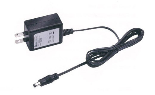 ACアダプタ 5V0.7A(3W)
